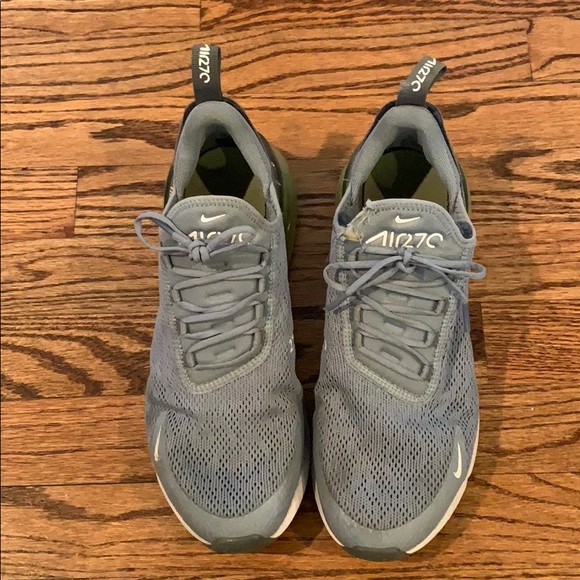 Women’s 27C Nike AirMax - Picture 2 of 7